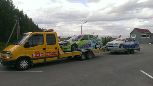 эвакуатор с прицепом