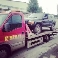 джип на эвакуаторе