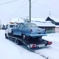 Волга ГАЗ-21 на эвакуаторе Мерседес